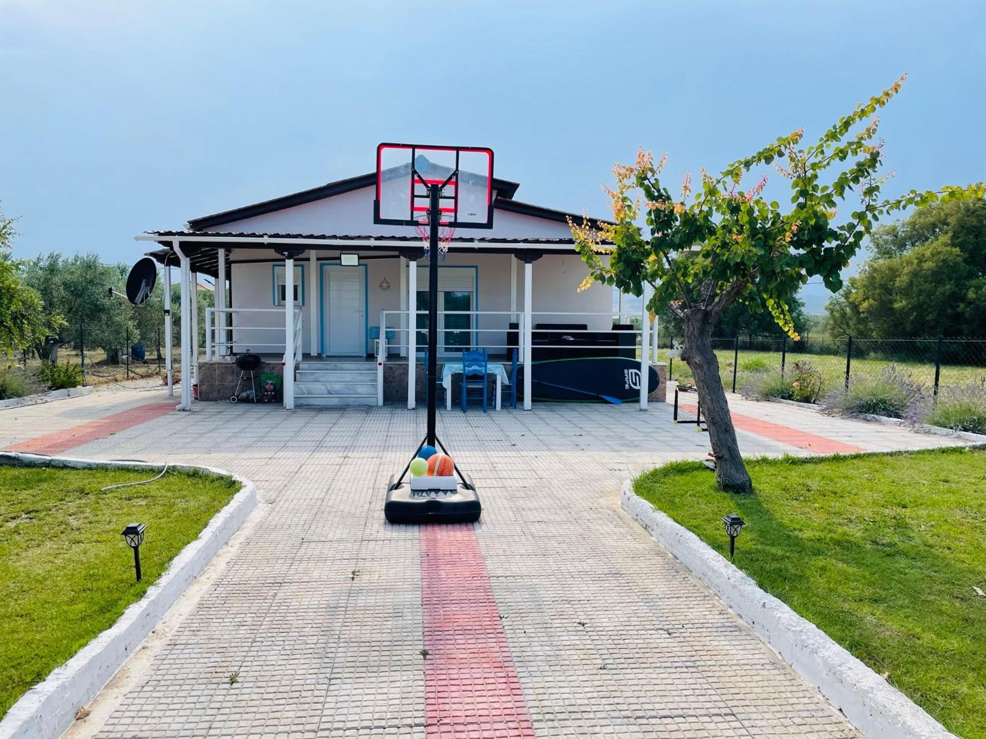 Villa ,,Sea Breeze,, - Home By The Sea เนอา อันคิอาลอส ภายนอก รูปภาพ